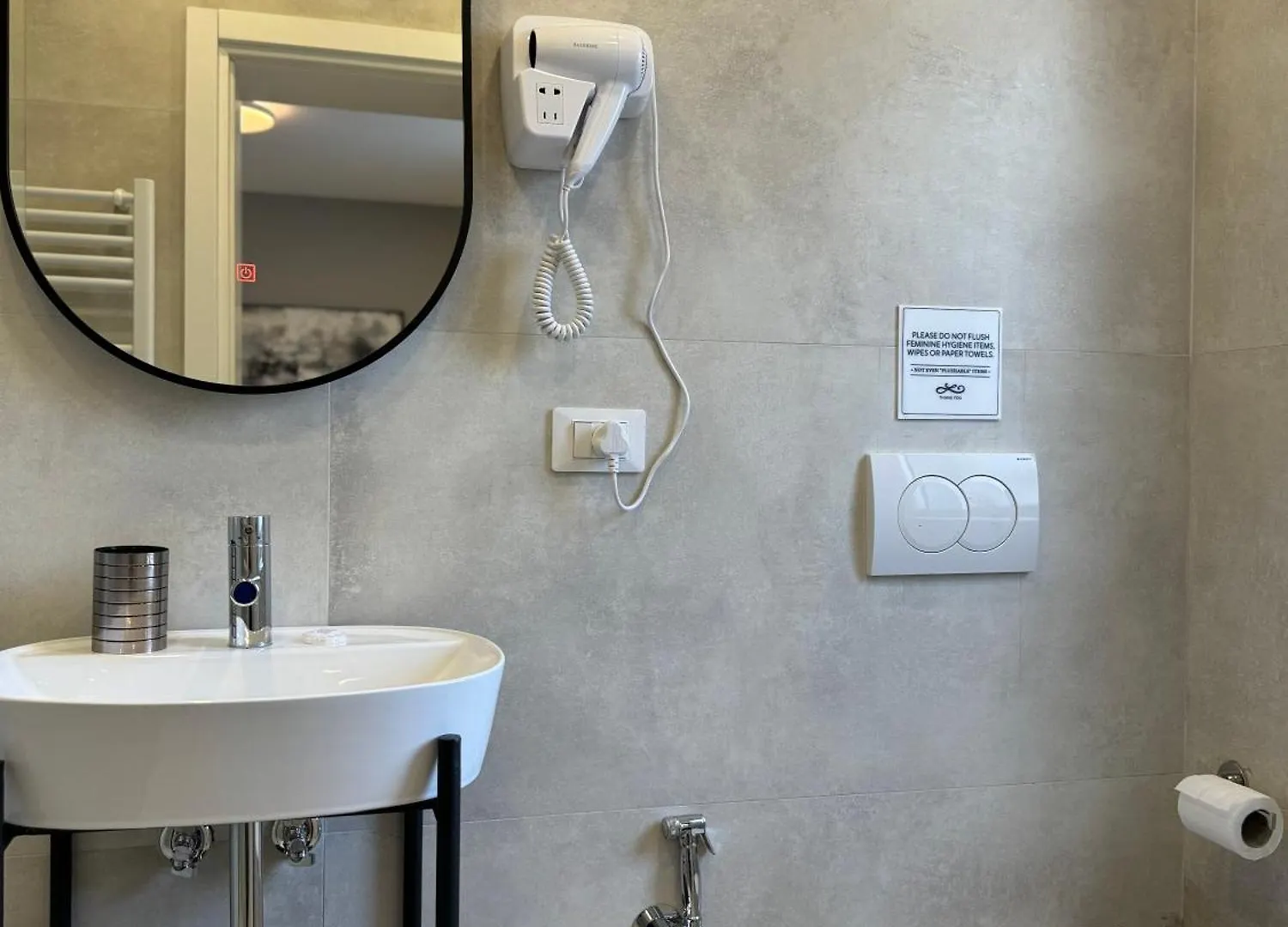 L'Hotel Tirana