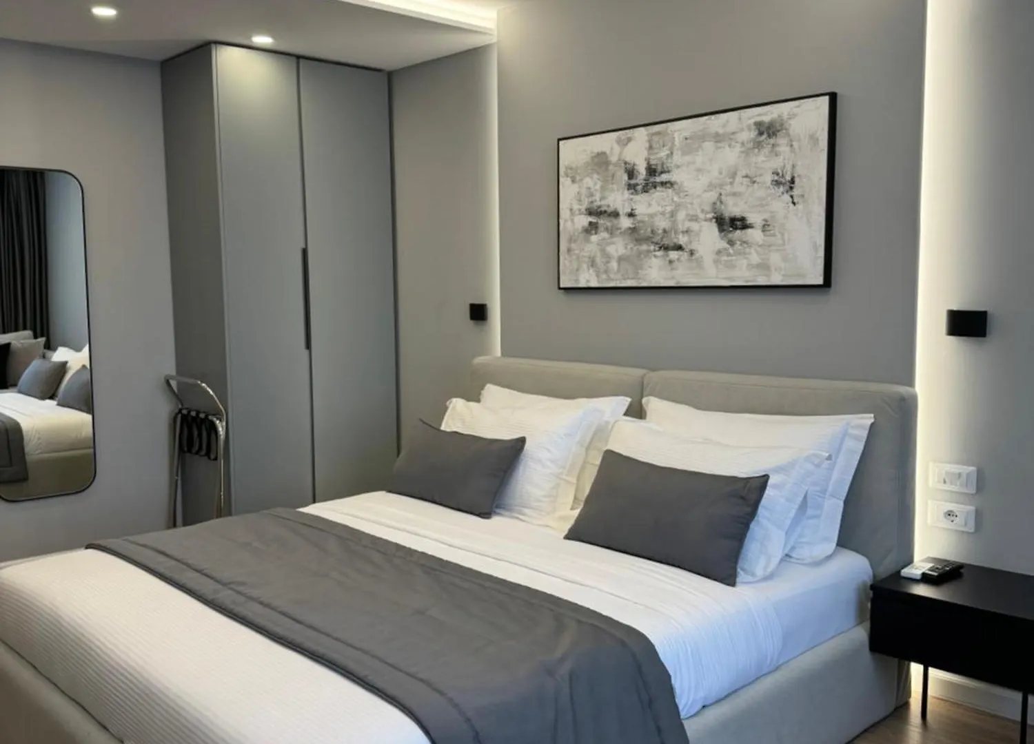 Hotel L'Hotel Tirana