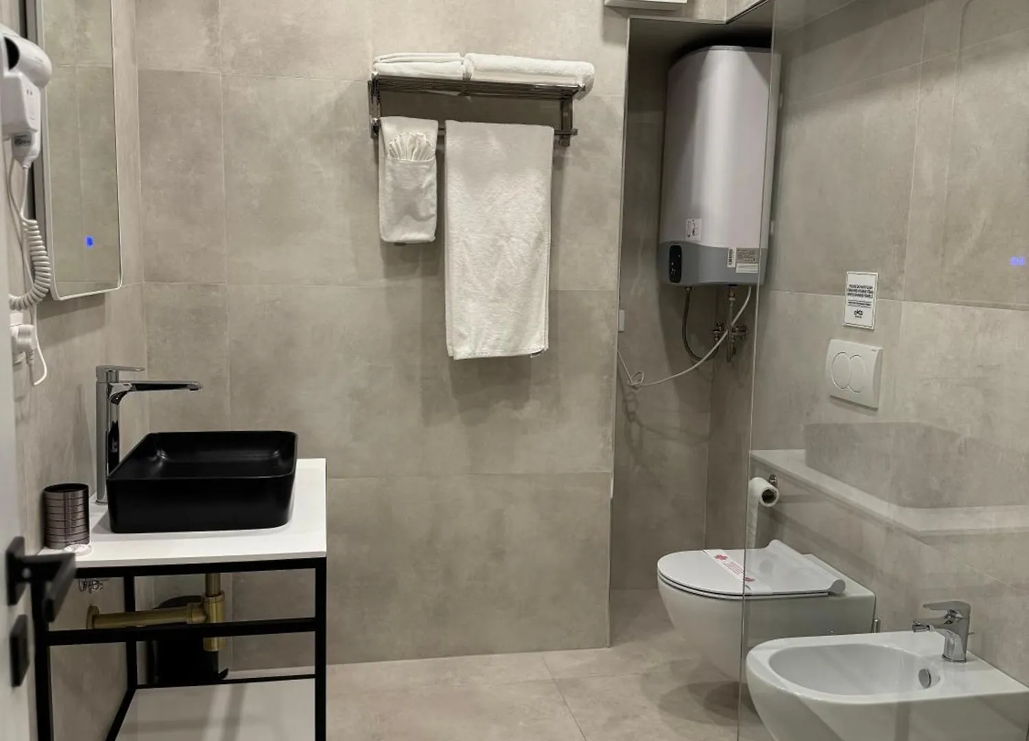 L'Hotel Tirana Hotel
