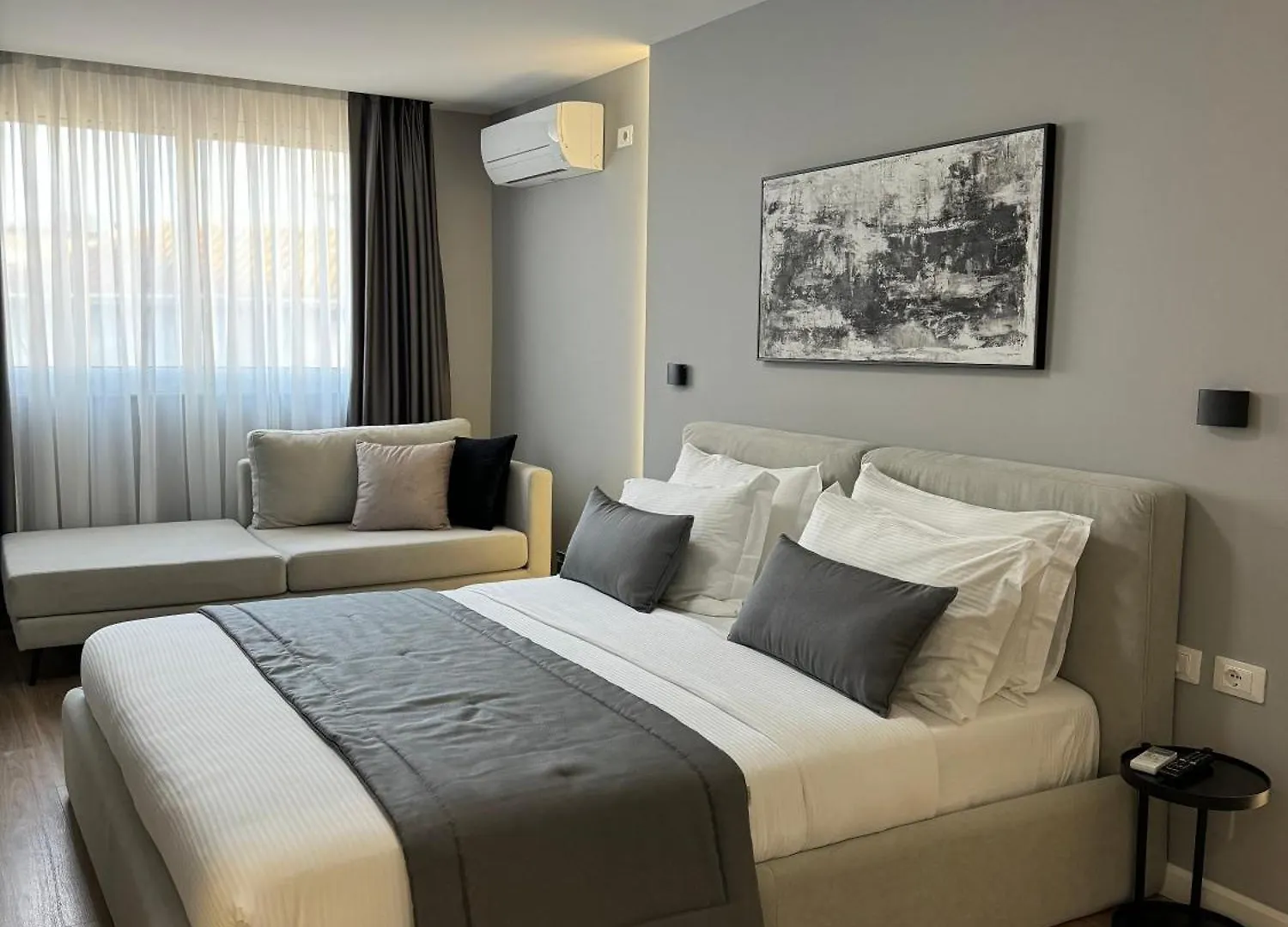 Hotel L'Hotel Tirana